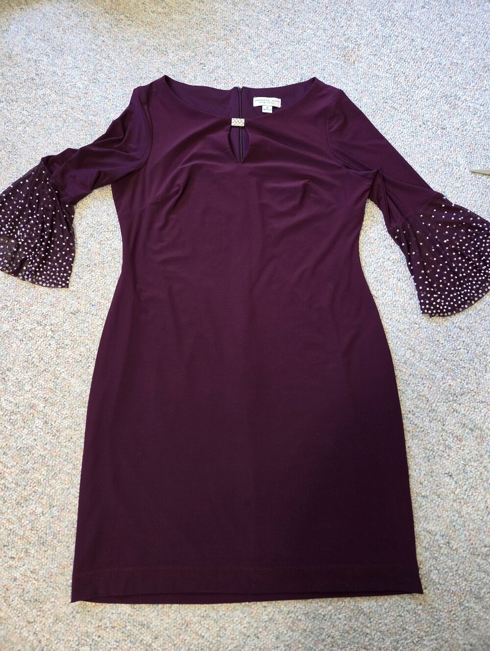 Elegant Plum Bell-Sleeve Sheath Dress